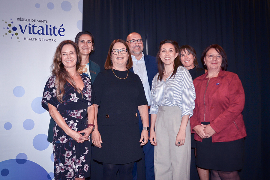 Dr. France Desrosiers, President and CEO, Dr. Anick Pelletier, Assistant Vice President, Medical Affairs, Dr. Jane Philpott, Patrick Parent, Senior Vice President, Client Programs and Professional Services, Dr. Isabelle-Anne Girouard Leclerc, Medical Director, Medical Services, Lyse Coulombe, Director, Primary Care Integrated Services Network, and Stéphanie Roy, Director, Primary Care Integrated Services Network and Palliative Approach.